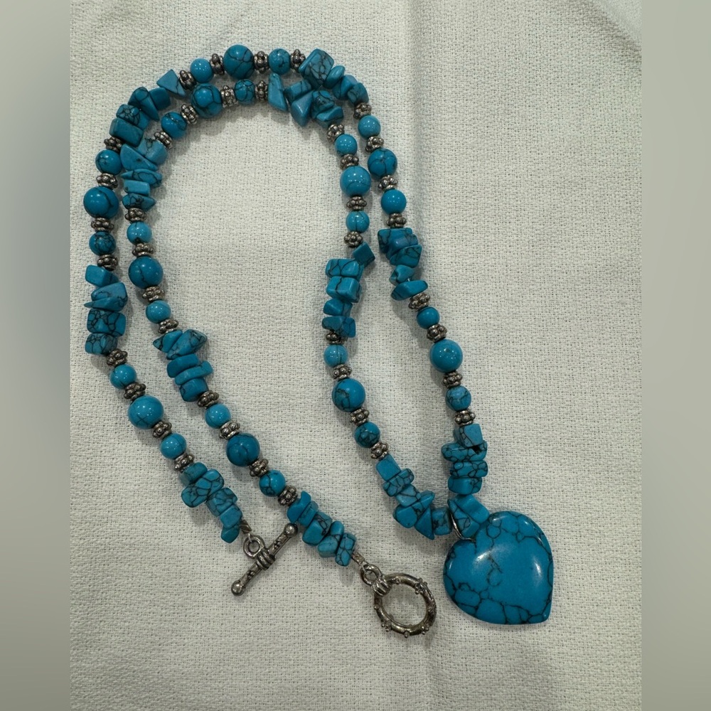 Turquoise color chunky bead necklace - southwest style 23” length